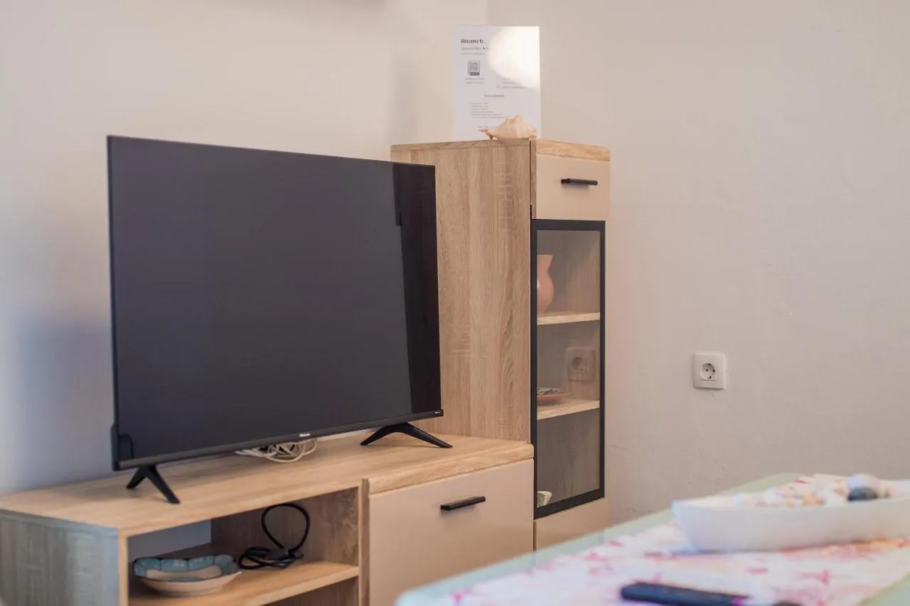 Apartmani Mario 말린스카 0*,