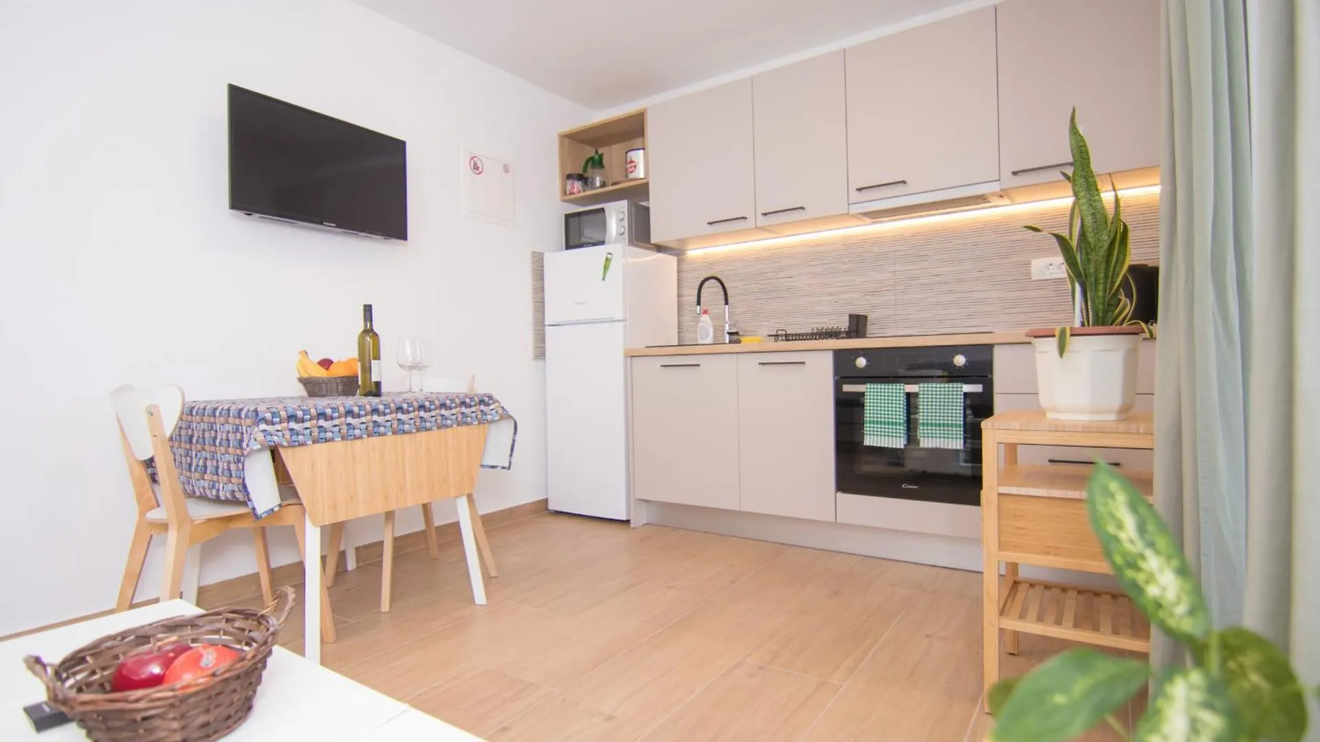 Apartmani Mario 말린스카 아파트
